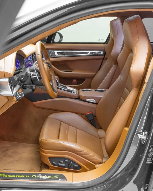 PORSCHE PANAMERA TURBO S E-HYBRID - Imagem 4
