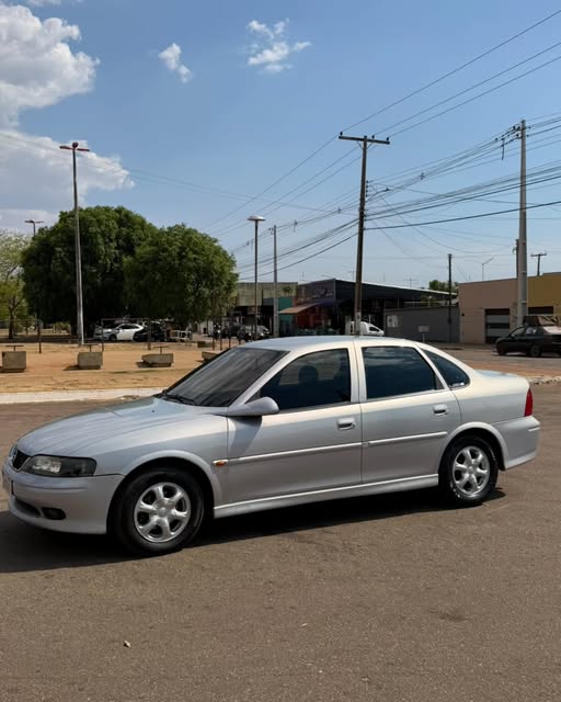 GM VECTRA MILLENIUN - Imagem 2