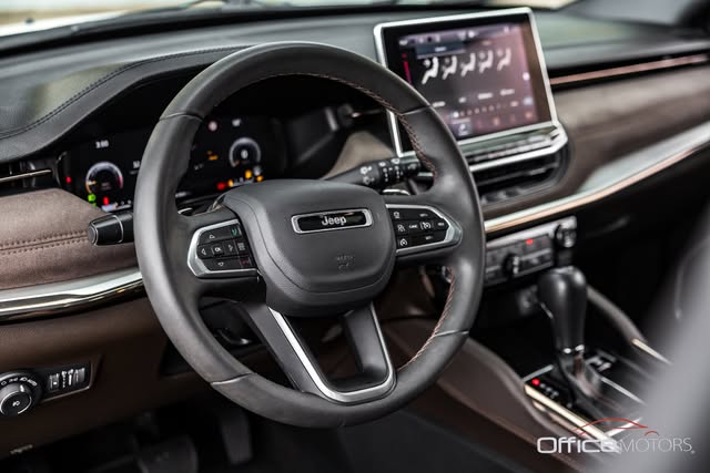 JEEP COMMANDER OVERLAND T270 - Imagem 2