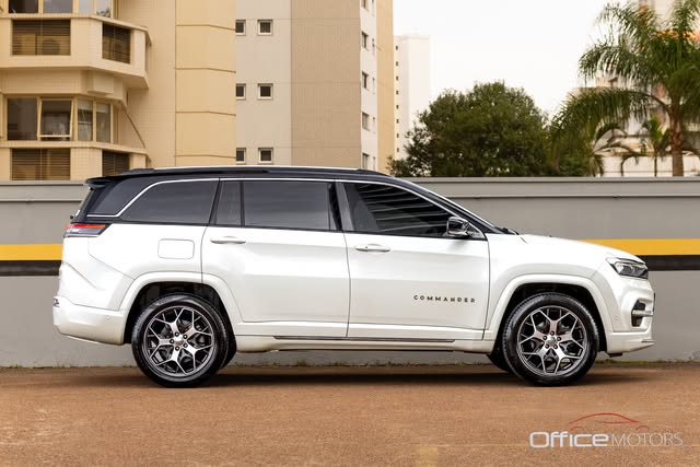 JEEP COMMANDER OVERLAND T270 - Imagem 4