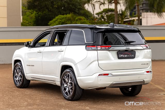 JEEP COMMANDER OVERLAND T270 - Imagem 5