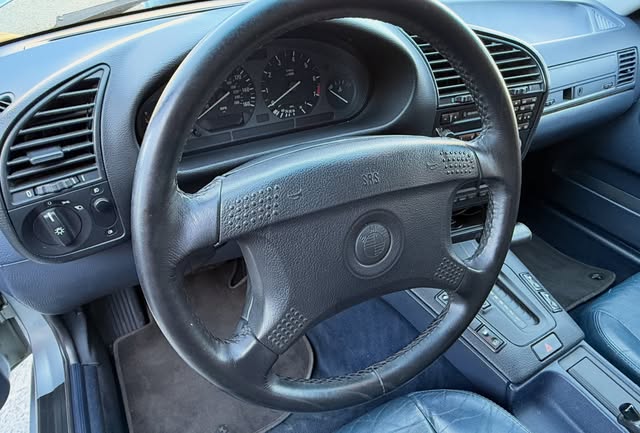 BMW 325I - Imagem 16