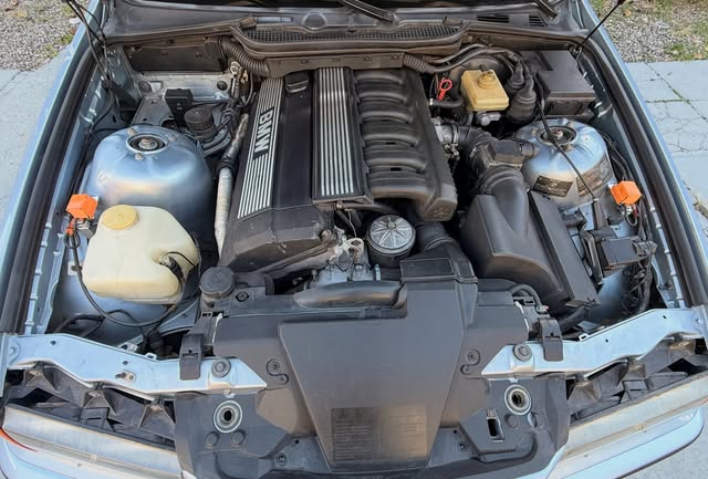 BMW 325I - Imagem 19