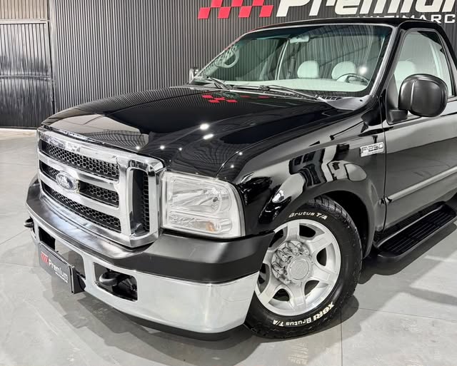 FORD F-250 XLT-L - Imagem 3