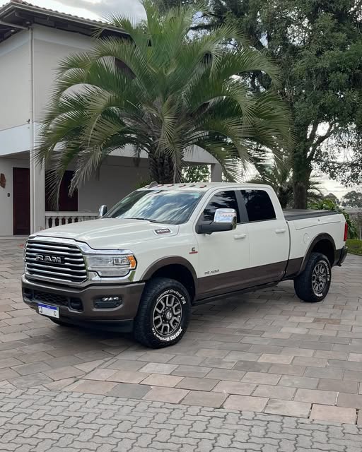 DODGE RAM 3500 LONGHORN LIMITED - Imagem 1