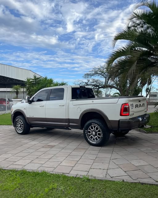 DODGE RAM 3500 LONGHORN LIMITED - Imagem 3