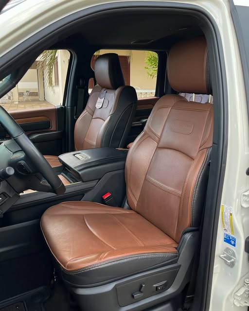 DODGE RAM 3500 LONGHORN LIMITED - Imagem 6