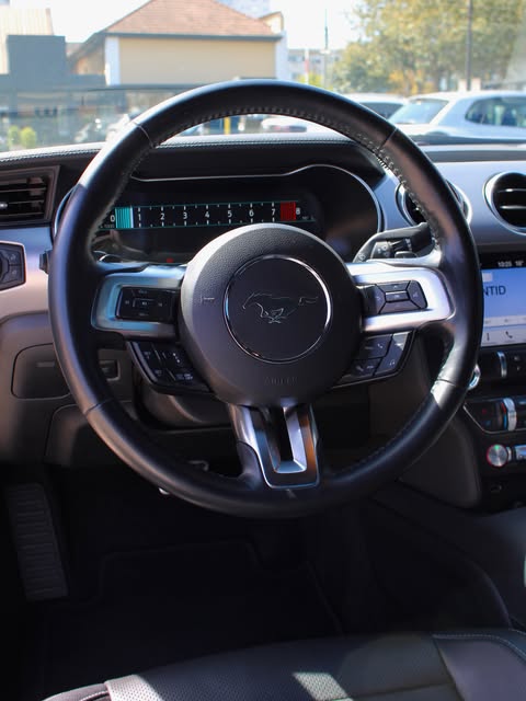 FORD MUSTANG GT - Imagem 8