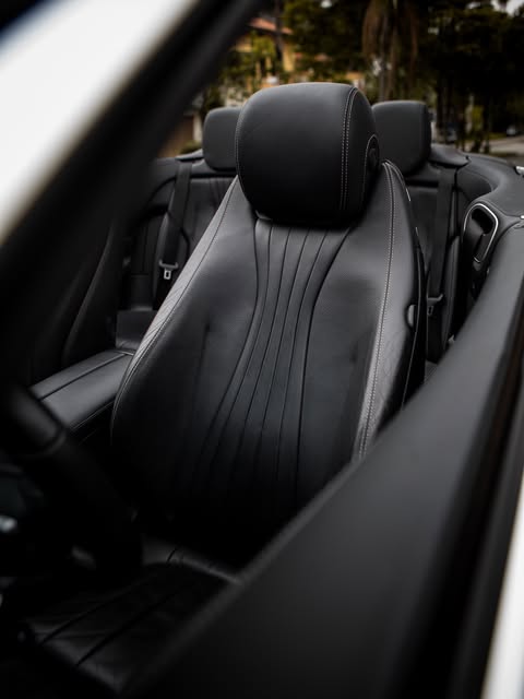 MERCEDES-BENZ E 300 - Imagem 12