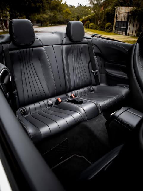 MERCEDES-BENZ E 300 - Imagem 14