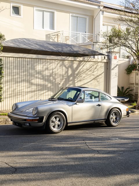 PORSCHE 911 CARRERA 3.2 - Imagem 2