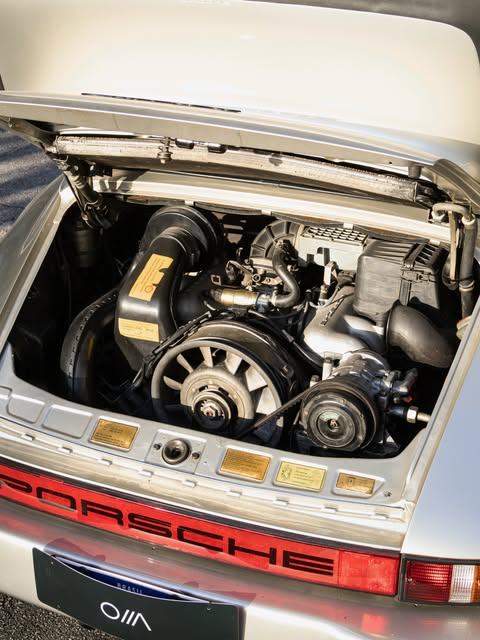 PORSCHE 911 CARRERA 3.2 - Imagem 10