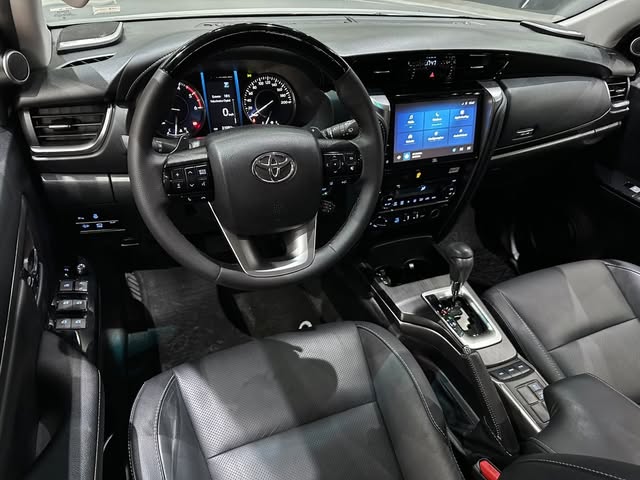 TOYOTA HILUX SW4 SRX - Imagem 5