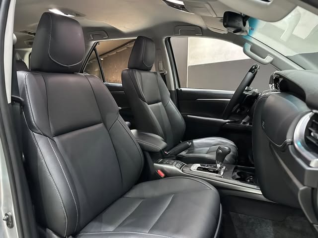 TOYOTA HILUX SW4 SRX - Imagem 7