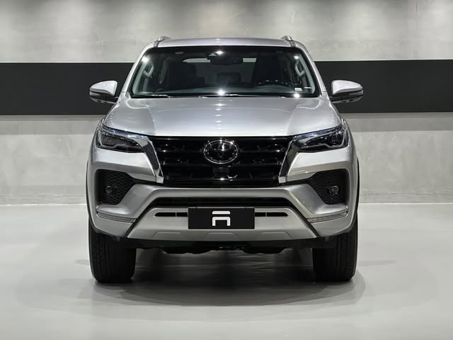 TOYOTA HILUX SW4 SRX - Imagem 9