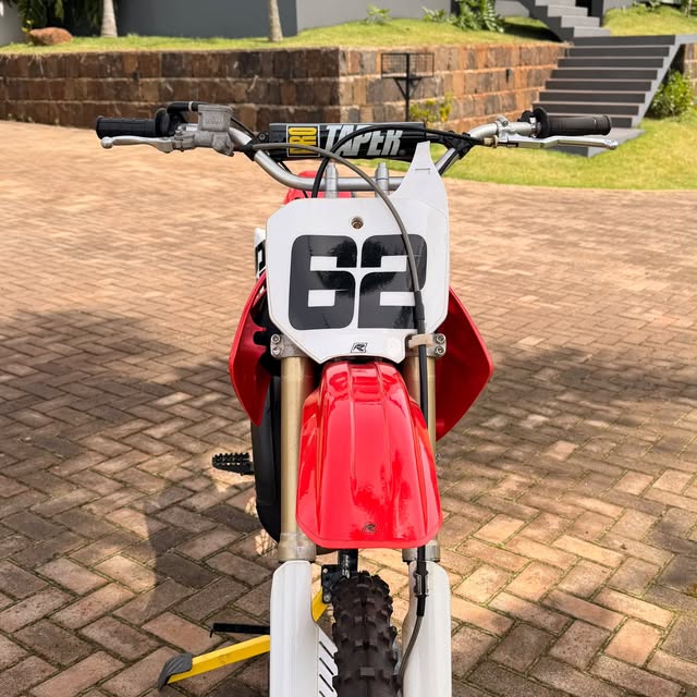 HONDA CR 85 R - Imagem 3