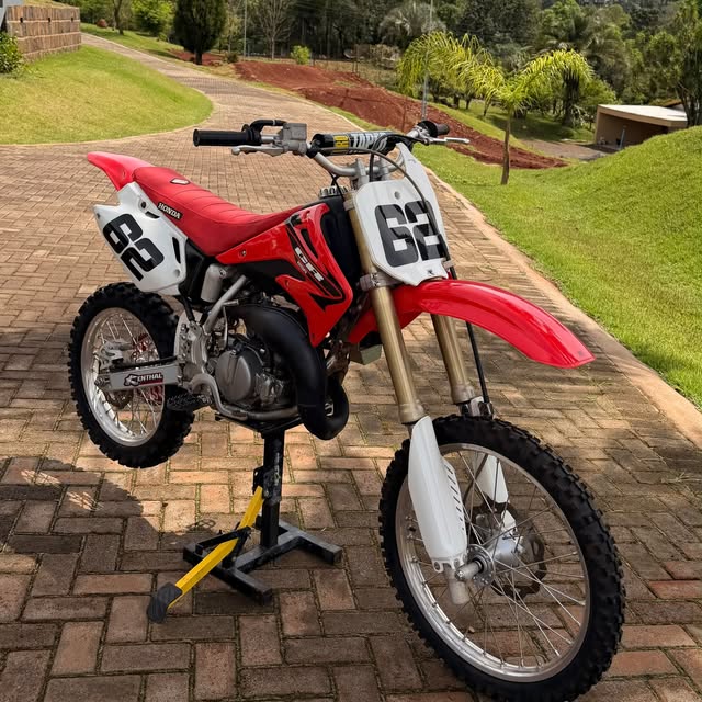 HONDA CR 85 R - Imagem 5