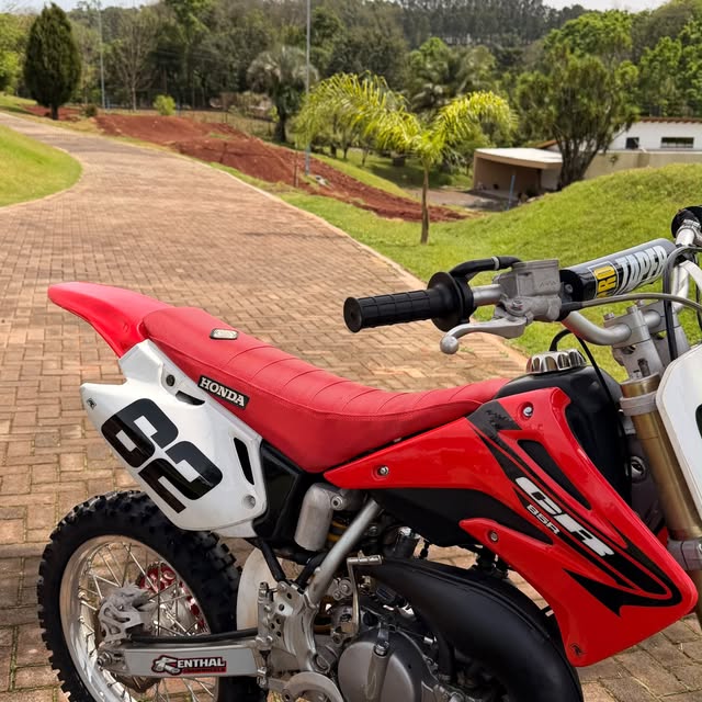 HONDA CR 85 R - Imagem 10