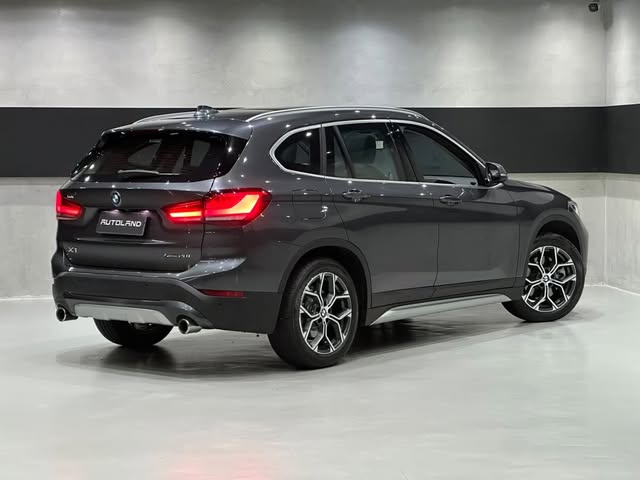 BMW X1 ACTIVEFLEX SDRIVE20I X-LINE - Imagem 4