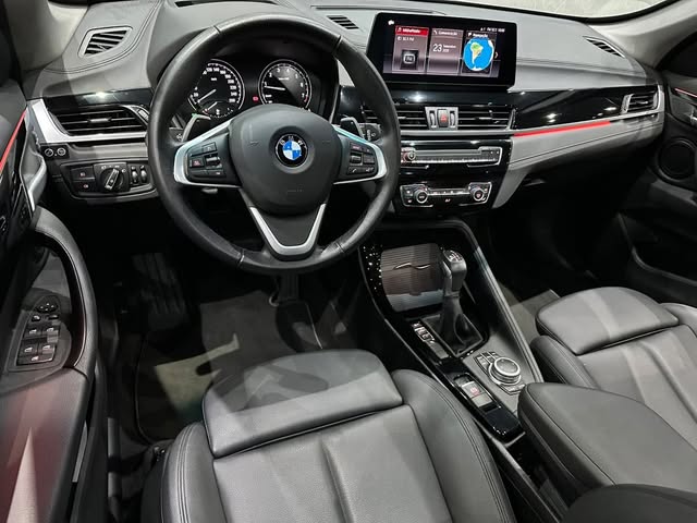 BMW X1 ACTIVEFLEX SDRIVE20I X-LINE - Imagem 5