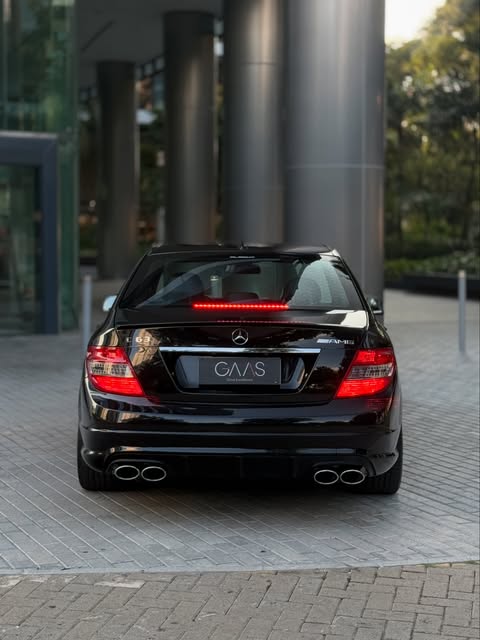 MERCEDES-BENZ C 63 AMG - Imagem 5
