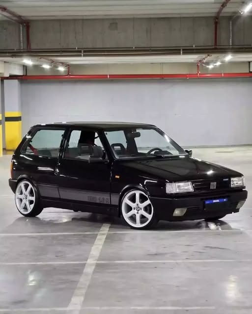 FIAT UNO 1.6R - Imagem 2