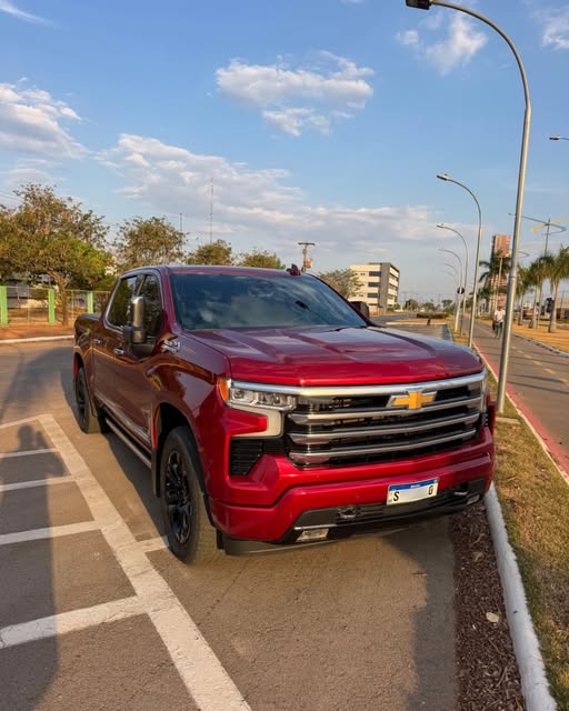 CHEVROLET SILVERADO HIGH COUNTRY - Imagem 1