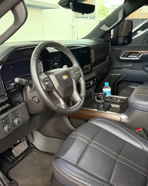 CHEVROLET SILVERADO HIGH COUNTRY - Imagem 6
