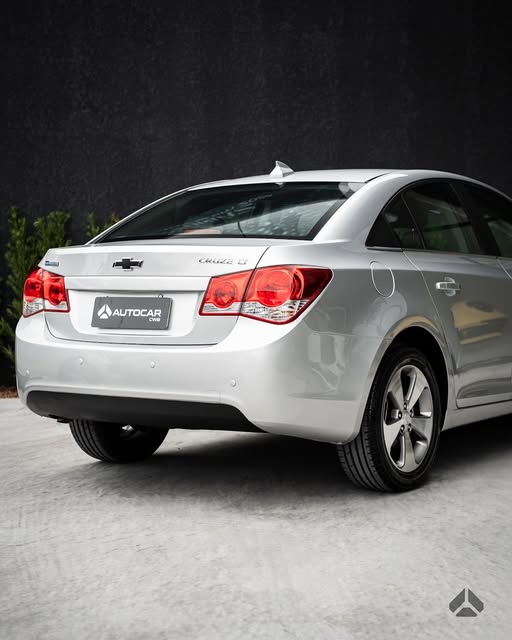 CHEVROLET CRUZE LT - Imagem 10