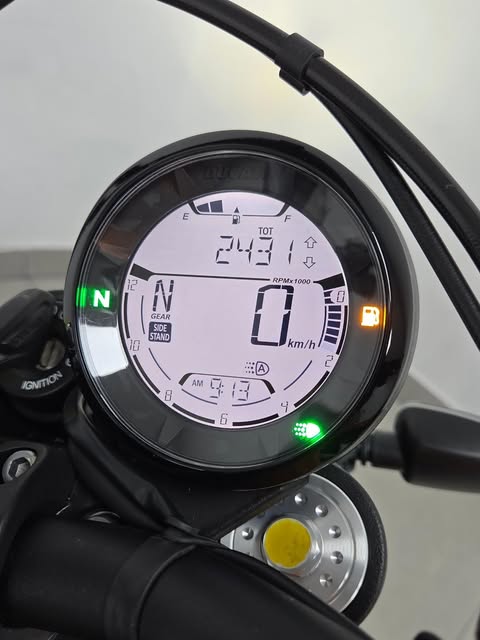 DUCATI SCRAMBLER ICON - Imagem 15