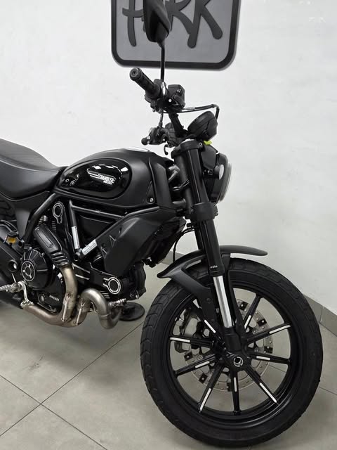 DUCATI SCRAMBLER ICON - Imagem 5