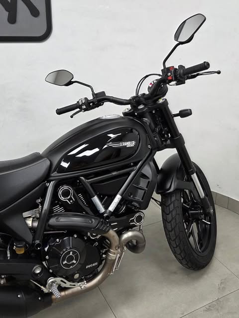 DUCATI SCRAMBLER ICON - Imagem 7