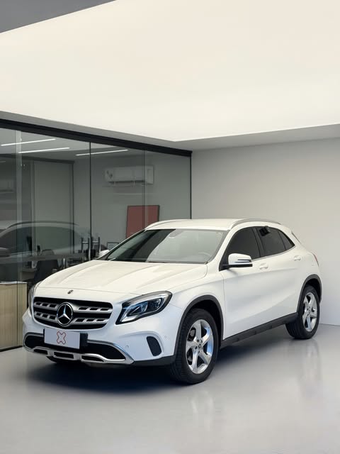 MERCEDES-BENZ GLA - Imagem 1