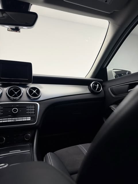 MERCEDES-BENZ GLA - Imagem 7