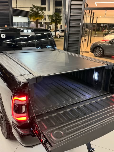 RAM 2500 NIGHT EDITION - Imagem 12