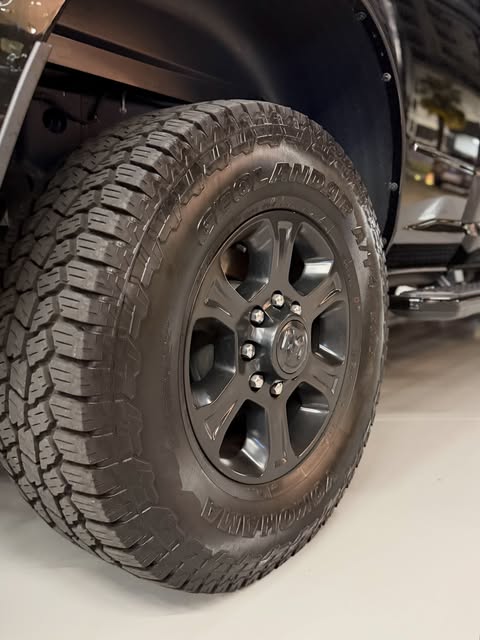 RAM 2500 NIGHT EDITION - Imagem 14
