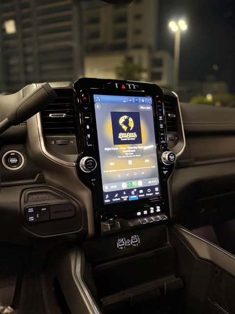 RAM 2500 NIGHT EDITION - Imagem 7