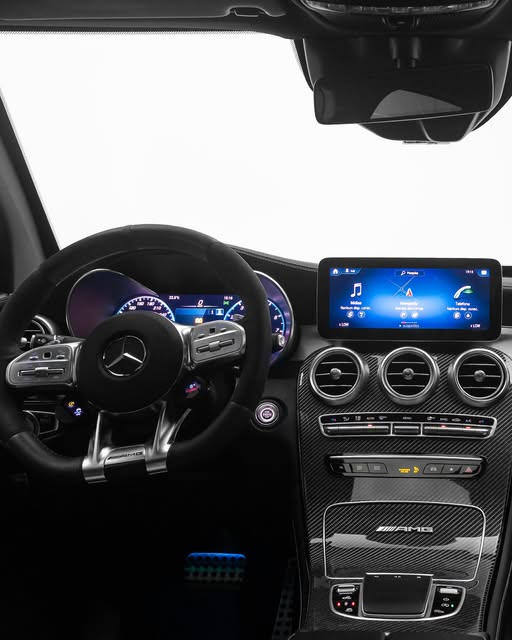 MERCEDES-BENZ GLC AMG GLC 63S COUPE - Imagem 3