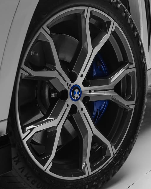 BMW X5 45E M SPORT - Imagem 7