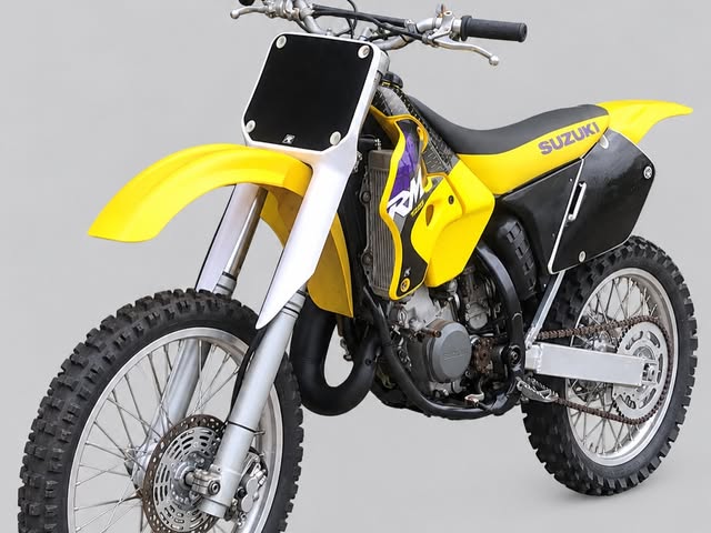 SUZUKI RM 125 - Imagem 3