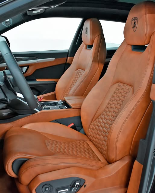 LAMBORGHINI URUS - Imagem 6
