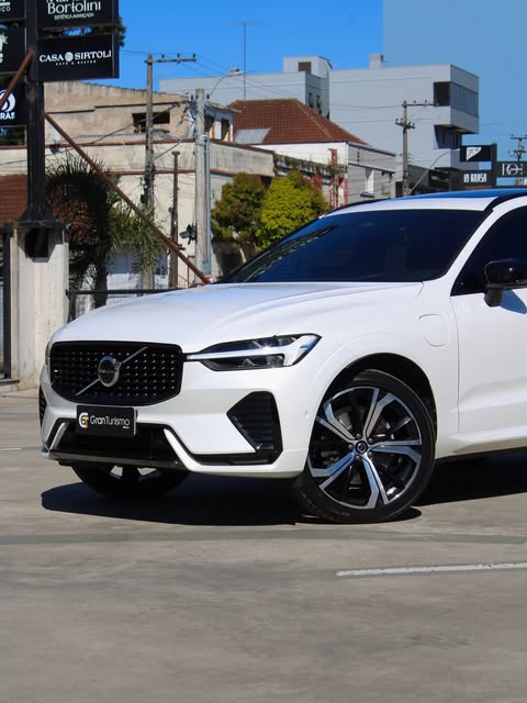 VOLVO XC60 R-DESIGN - Imagem 2