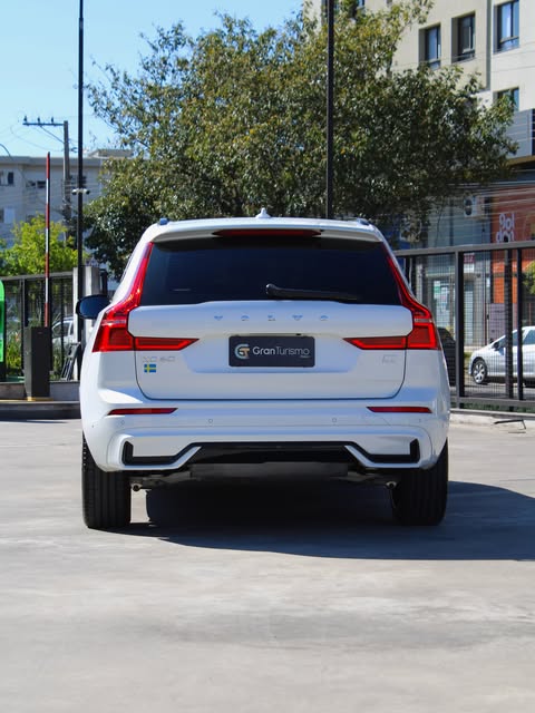 VOLVO XC60 R-DESIGN - Imagem 5