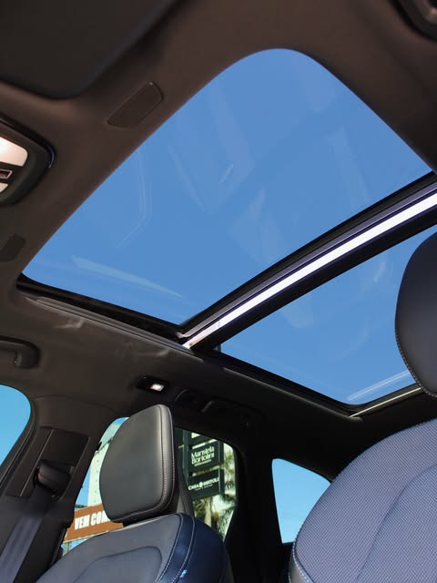 VOLVO XC60 R-DESIGN - Imagem 8