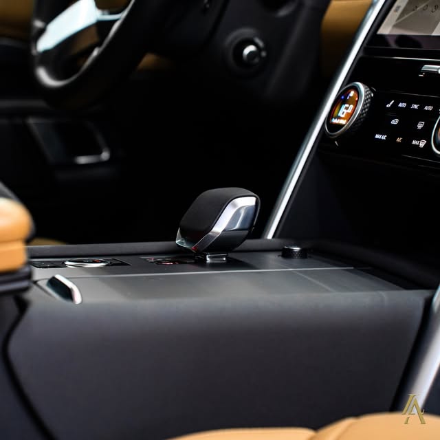 LAND ROVER DISCOVERY D350 METROPOLITAN EDITION - Imagem 16