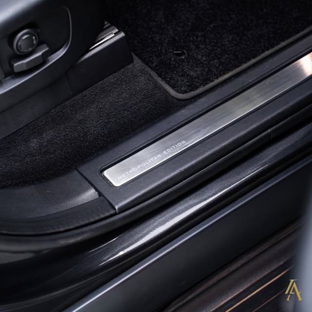 LAND ROVER DISCOVERY D350 METROPOLITAN EDITION - Imagem 18