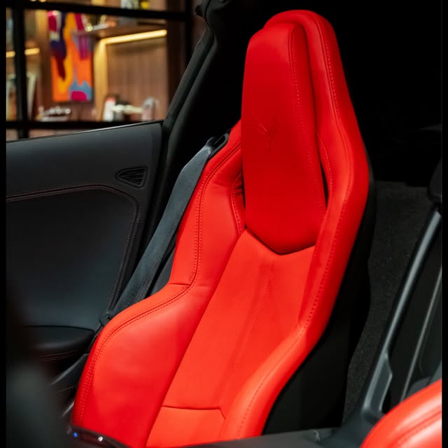 CHEVROLET CORVETTE 1LT STINGRAY - Imagem 4