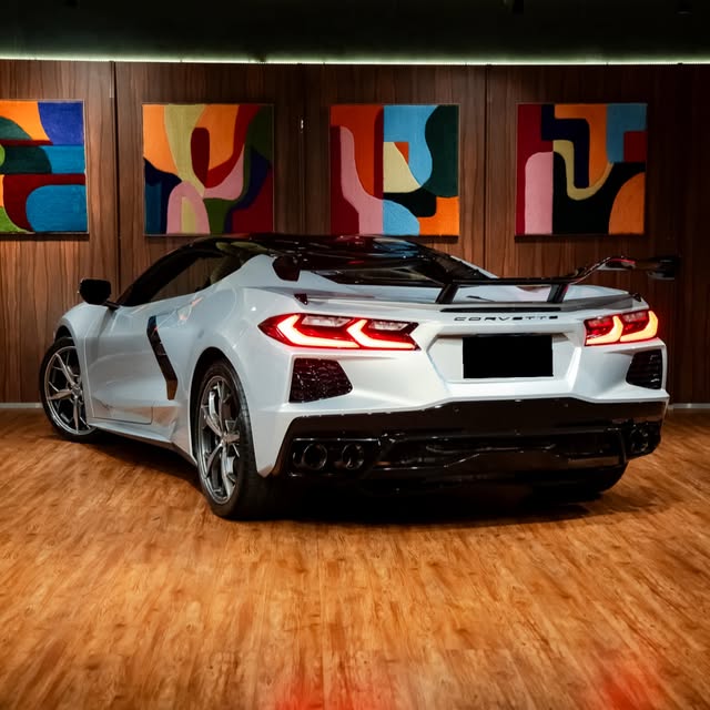 CHEVROLET CORVETTE 1LT STINGRAY - Imagem 5