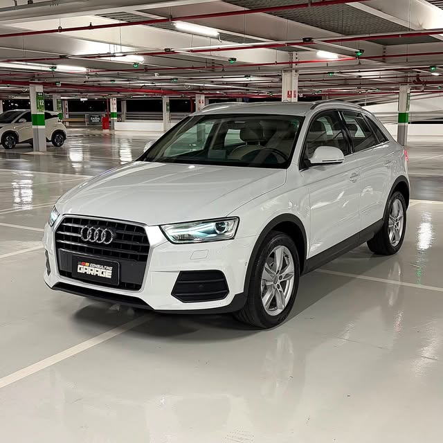 AUDI Q3 AMBIENTE PLUS - Imagem 2