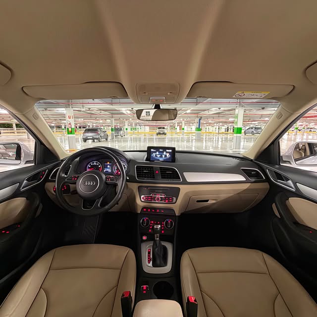 AUDI Q3 AMBIENTE PLUS - Imagem 7